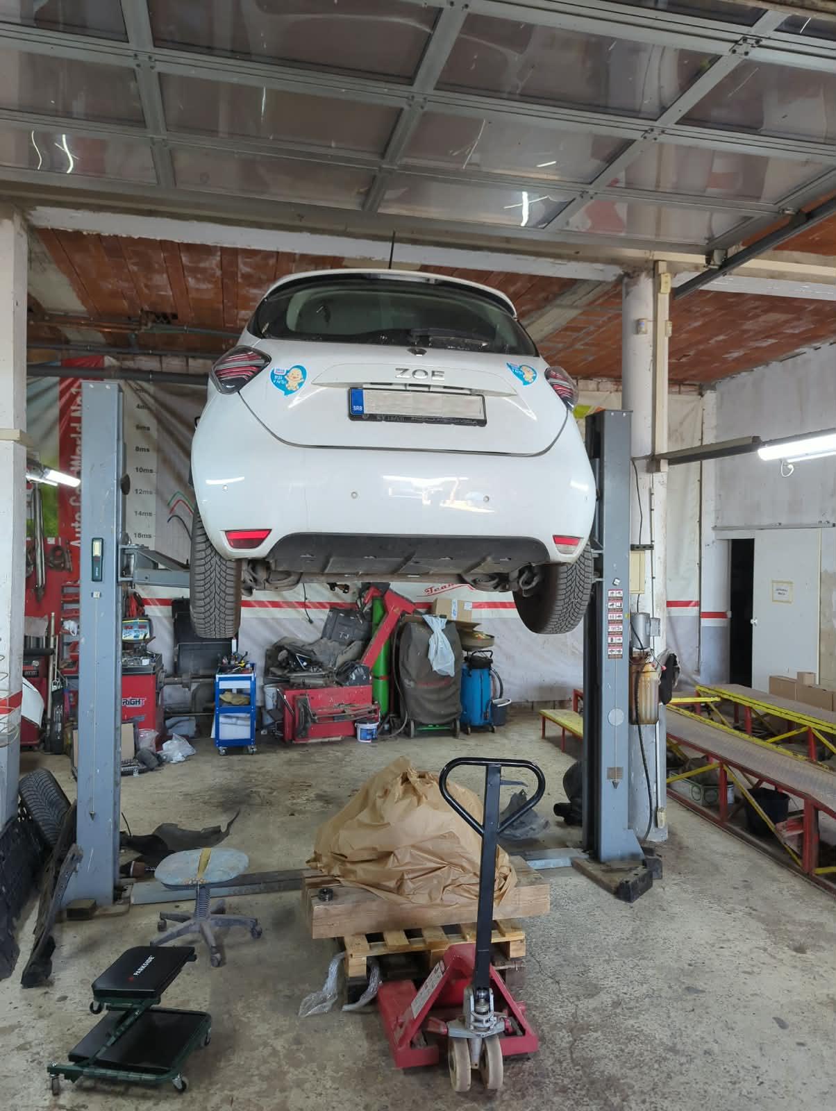 Servis elektro vozila - Renault Zoe